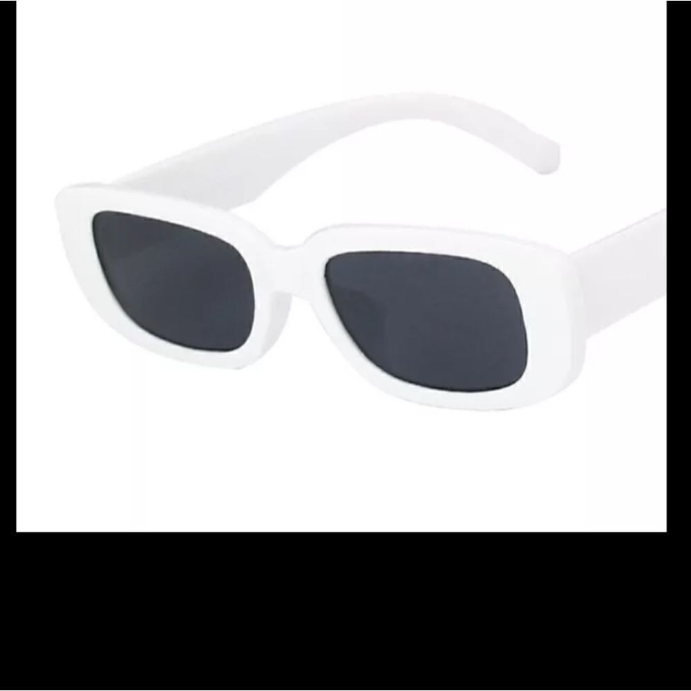 NWOT Y2K Square White Sunglasses